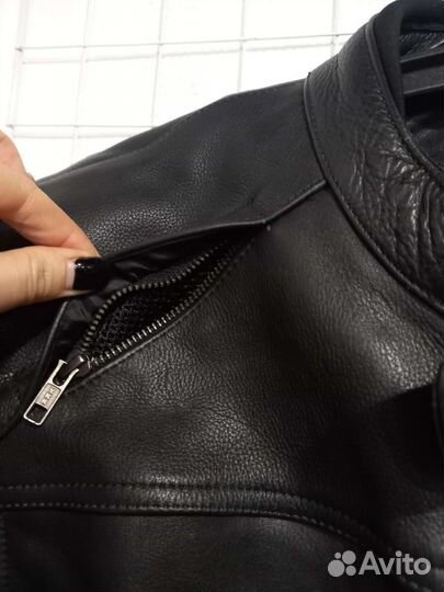 Кожаная мотокуртка