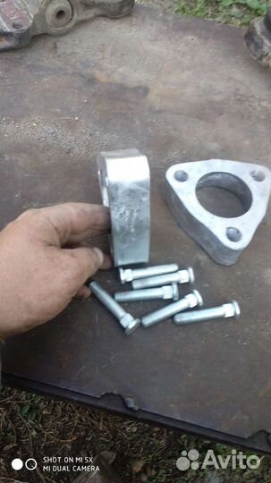 Проставки под стойки на Хонду