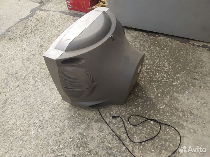 Телевизор samsung