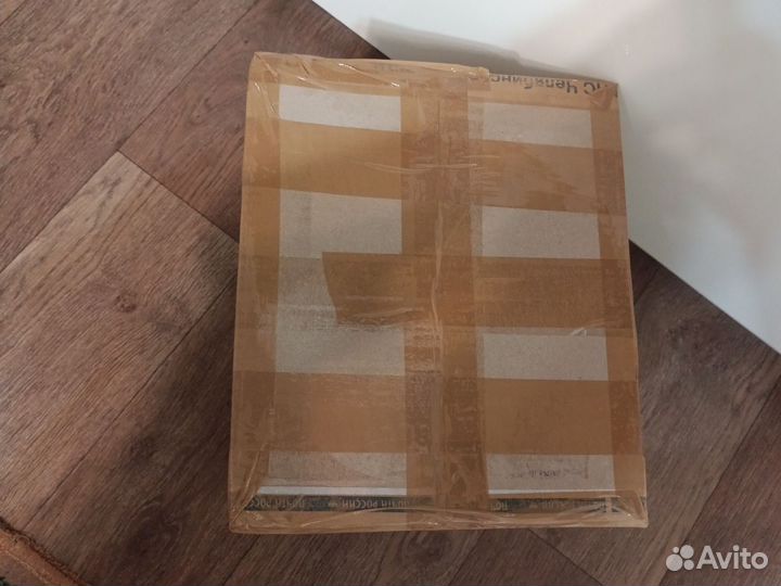 Коробка картонная (набор косметики)