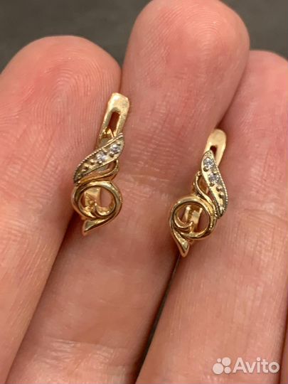 Серьги золотые