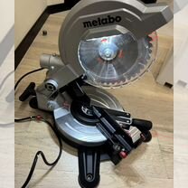 Торцовочная пила metabo KS 216 M Lasercut