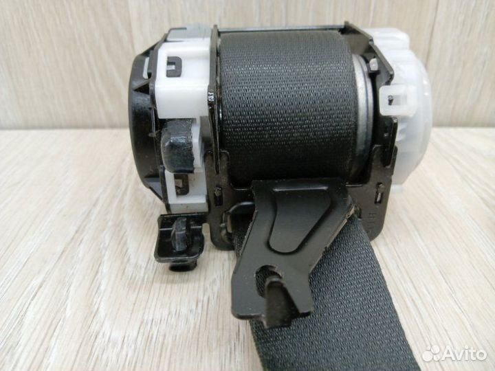 Ремень безопасности с пиропатроном передний левый