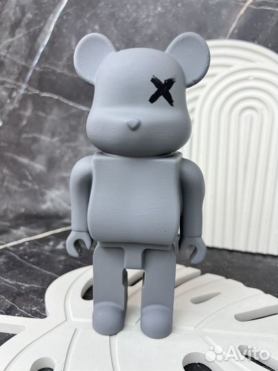 Мишка bearbrick