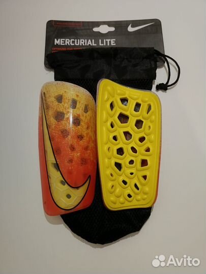 Щитки футбольные nike mercurial lite