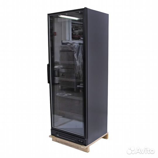 Шкафы морозильные Briskly