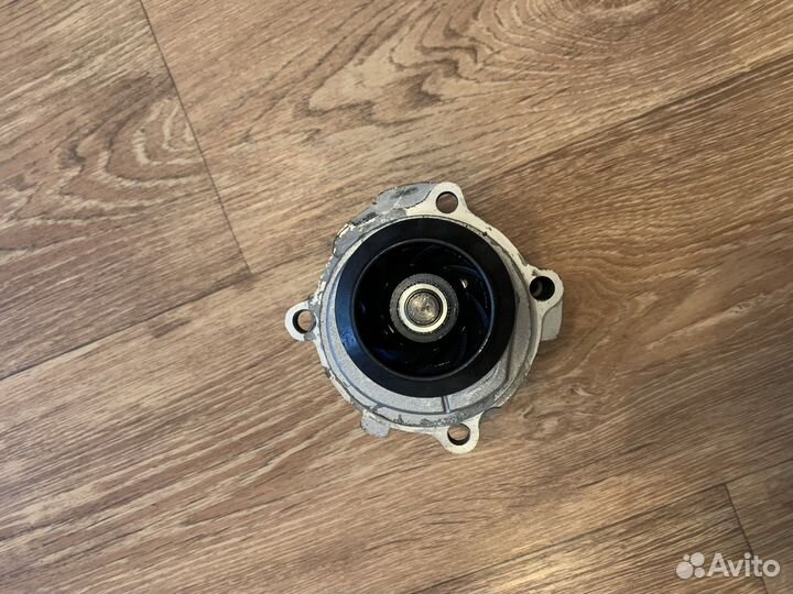 Помпа на skoda octavia а4