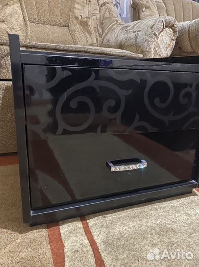 Тумбочка прикроватная бу