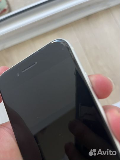 iPhone SE (2020), 128 ГБ