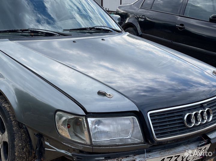 Капот Ауди 100 с4