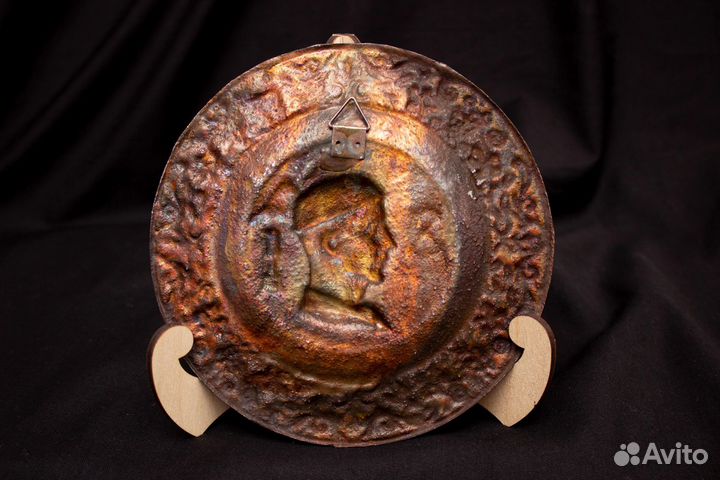 Медное панно