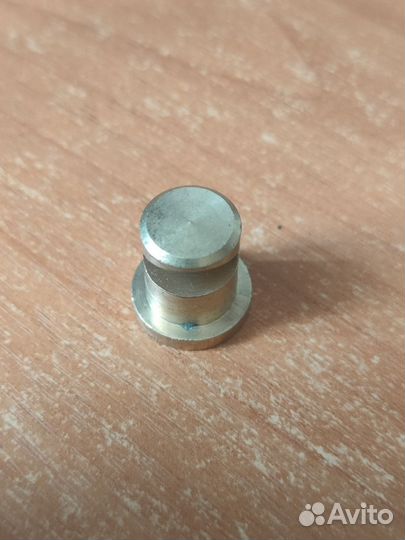 Носик на форсунки латунный для вальца катка