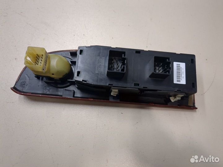 Кнопка стеклоподъемника Jeep Grand Cherokee, 2005