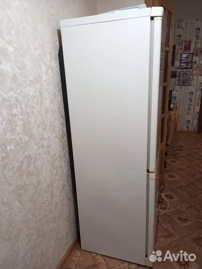 Холодильник бу Стинол