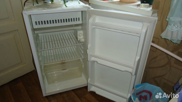 Продаю холодильник дэу
