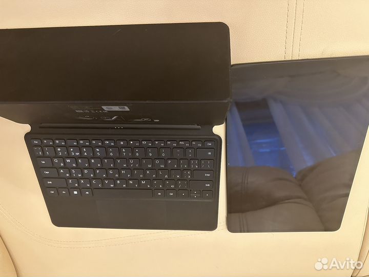 Huwaei matebook e 2023 i5 / 16/ 512gb