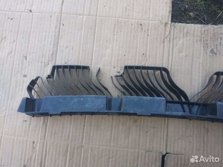 Кронштейн заднего бампера Volkswagen Polo 6