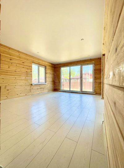 Коттедж 104 м² на участке 5,5 сот.