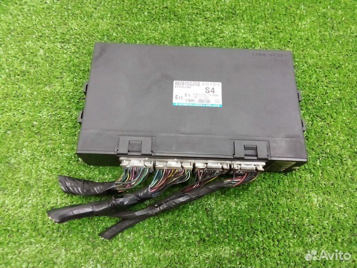 Блок Body control module Subaru Forester 4 SJ 88281SG250