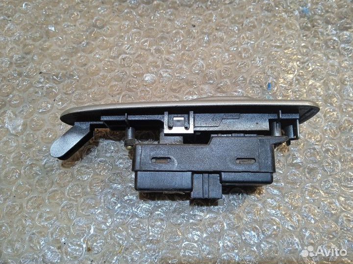 Кнопка стеклоподьемника Great Wall Hover H3