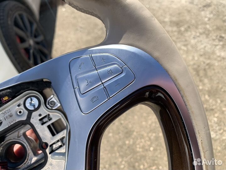 Руль оригинальный Mercedes Benz w222