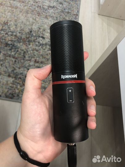 Микрофон студийный