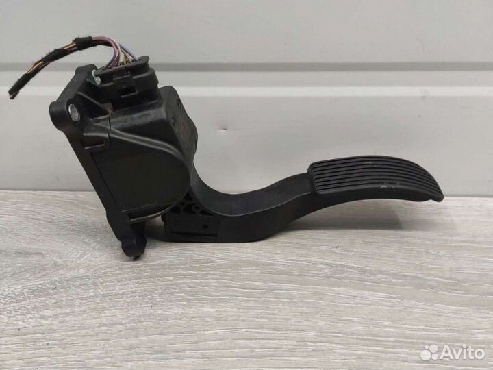 Педаль газа Mercedes Vito W639