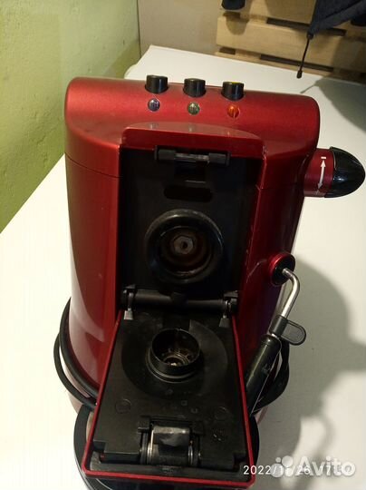 Капсульная кофемашина squesito