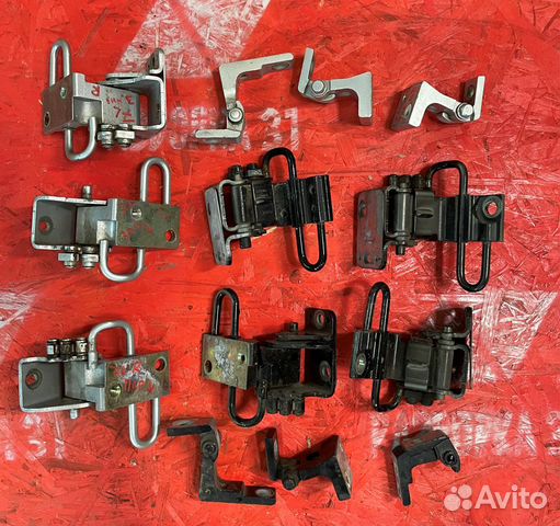 Петля двери VW Touareg