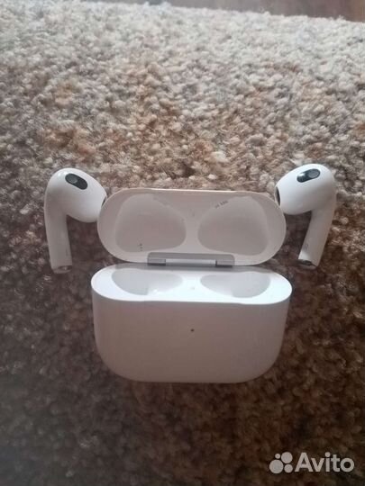 Беспроводные наушники apple airpods
