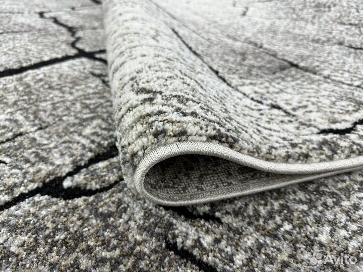 Ковер 2*2.9 новый, разрез дерева