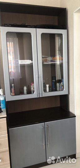 Шкаф сервант