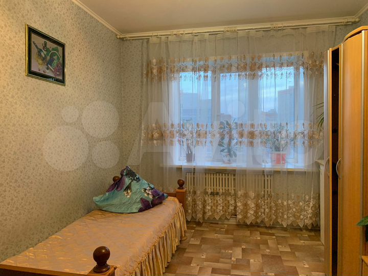 Комната 14 м² в 4-к., 8/9 эт.