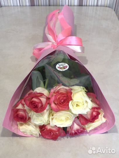 Доставка Цветов / Букеты / Розы / Композиции