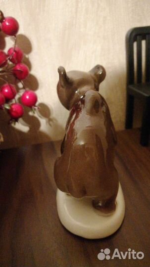 Фарфоровая фигурка Медведь