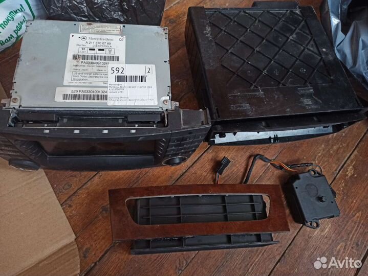 Головное устройство Mercedes w211