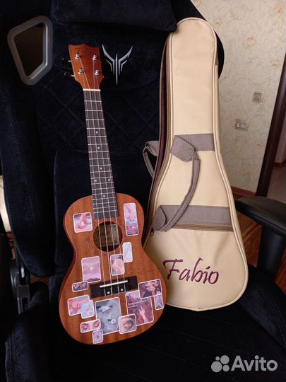 Укулеле концерт Fabio и тюнер (без наклеек)
