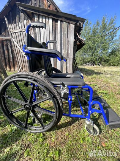 Новая Коляска инвалидная с туалетом