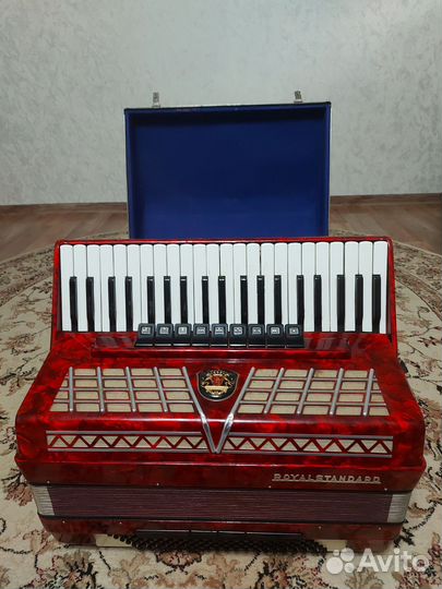 Аккордеон Royal Standard