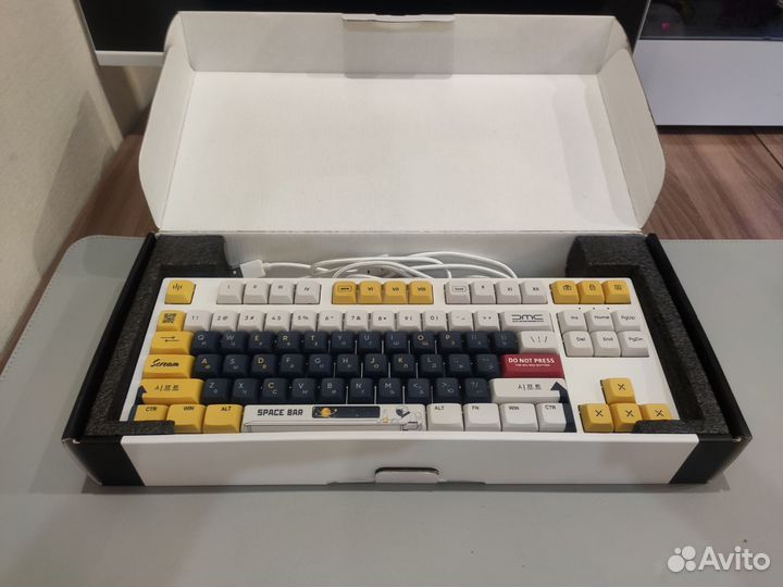 Кастомная Dark project kd87a LTD