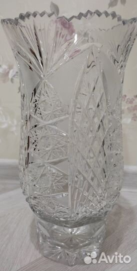 Новая хрустальная ваза для цветов 