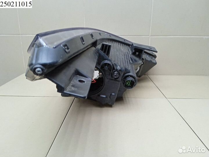 Фара левая Hyundai Solaris 2