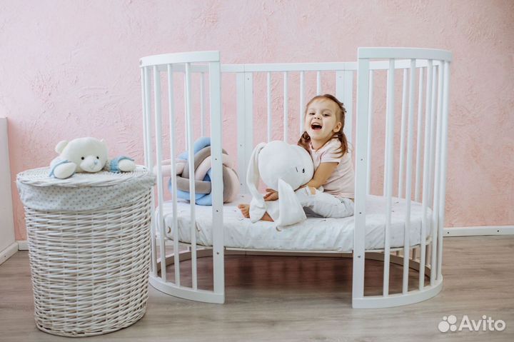 Детская кровать с бортиком