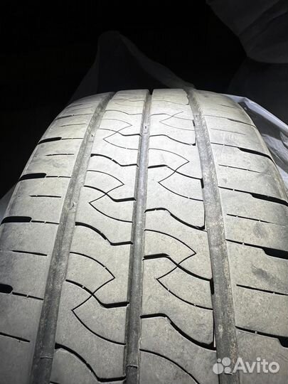 Kumho PorTran KC53 215/65 R17 108H