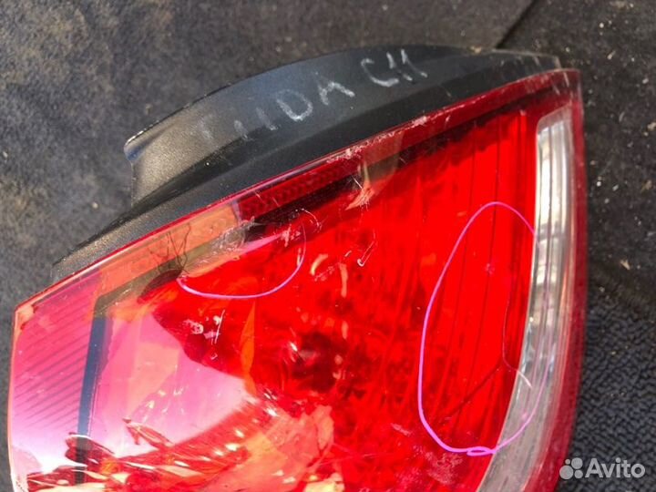 Стоп-сигнал левый Nissan Tiida C11