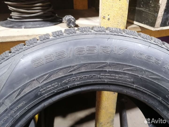 Nokian Tyres Hakkapeliitta R2 SUV 235/65 R17 108R