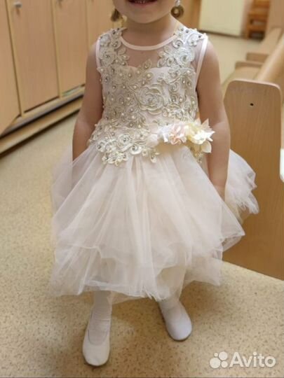 Платье для девочки110-116размер