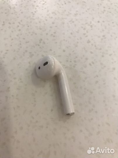 AirPods 1 наушник правый