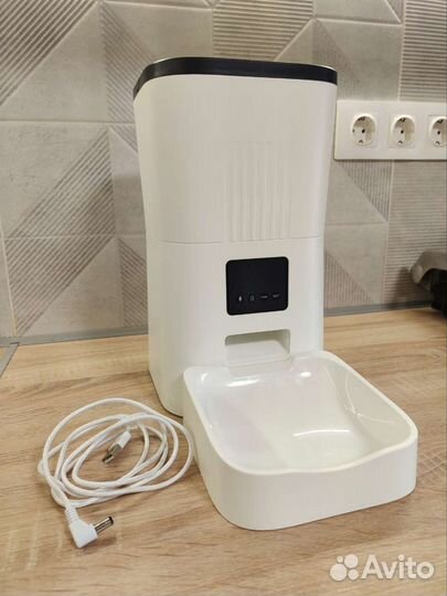 Автокормушка для кошек и собак