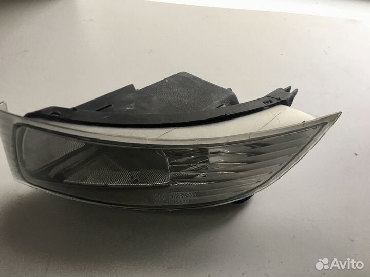 Фара противотуманная левая Lexus GX470 2002-2009